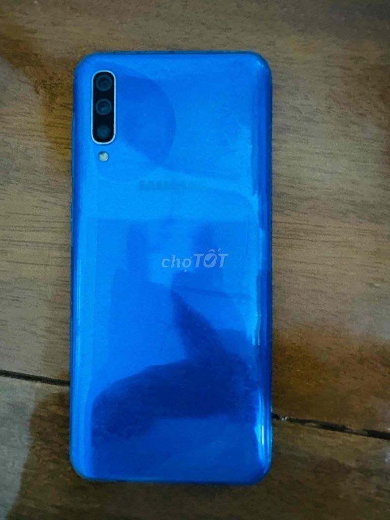Samsung A50 126GB Xanh Đã dùng. Mua bán Điện thoại tại Quận Ninh Kiều Cần Thơ được đăng bởi Hải Triều Nguyễn hình 1