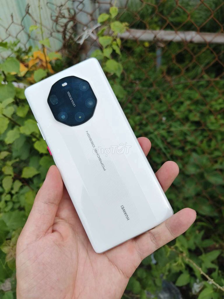 Huawei Mate 40 RS Porsche Design 256GB . Mua bán Điện thoại tại Thành phố Thủ Dầu Một Bình Dương được đăng bởi HUNG MOBILE  hình 1