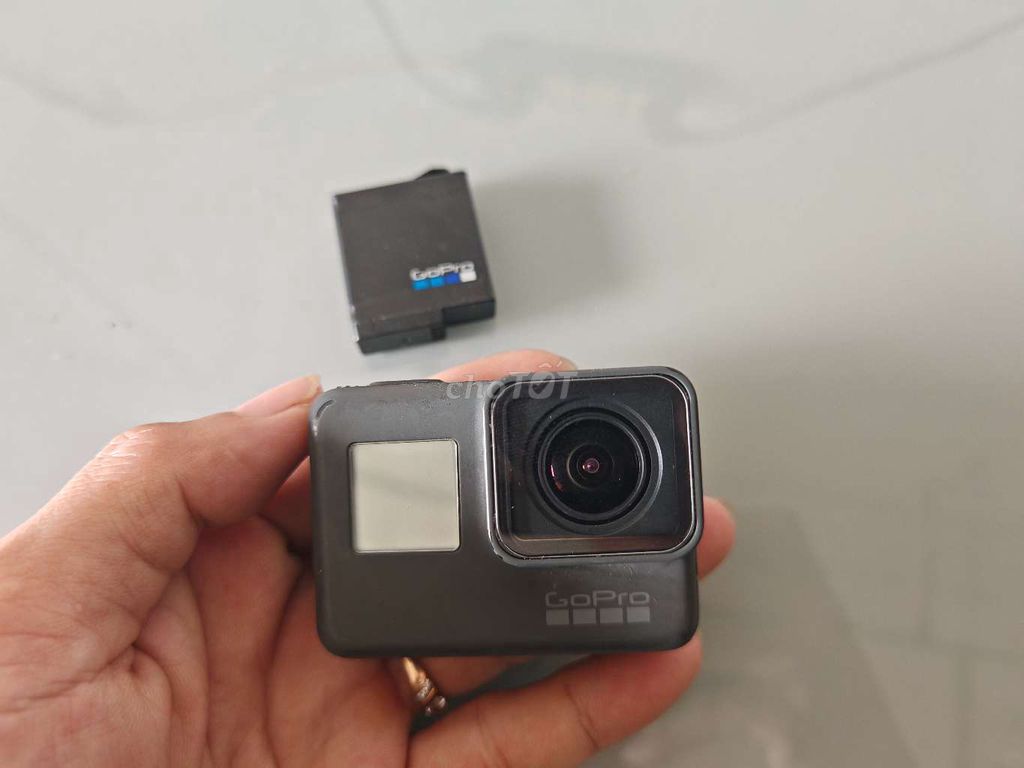 Gopro hero 5 + Thẻ + full Phụ Kiện. Mua bán Máy ảnh, Máy quay tại Quận Cái Răng Cần Thơ được đăng bởi Ốp Lưng Giá Rẻ Cần Thơ hình 1