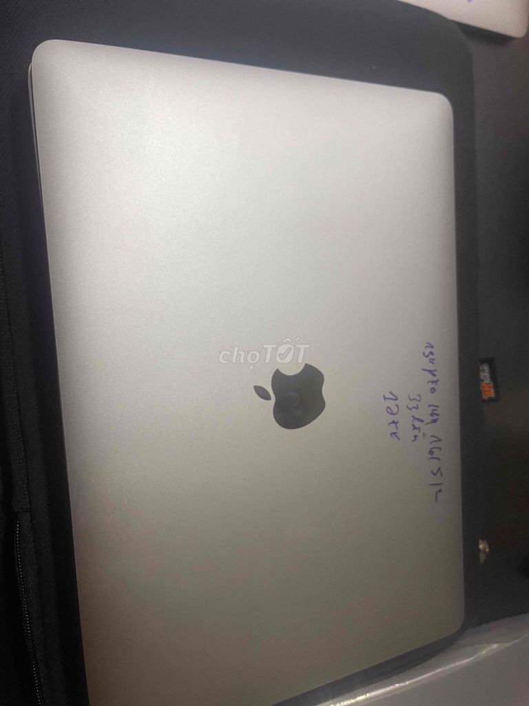 MacBook Pro M1 13” 2020 16g/512 bh3 tháng. Mua bán Laptop tại Quận 3 Tp Hồ Chí Minh được đăng bởi Phúc Nguyễn hình 1