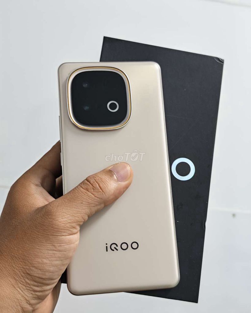Vivo Iqoo Z10 turbo Pro+ 12GB/256GB Vàng. Mua bán Điện thoại tại Thành phố Bến Tre Bến Tre được đăng bởi Lê Trường hình 1