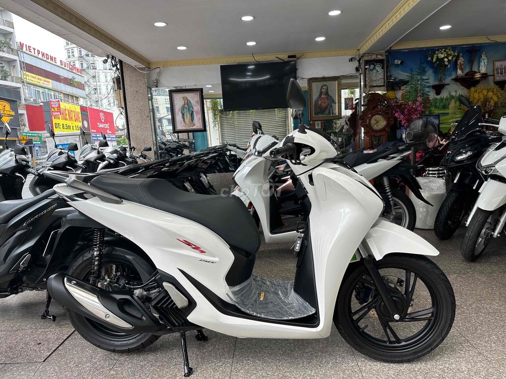 SH 150i ABS + HSTC 2020 Trắng Đen BSTP Chính Chủ. Mua bán Xe máy tại Quận Phú Nhuận Tp Hồ Chí Minh được đăng bởi Ngô Hà hình 6