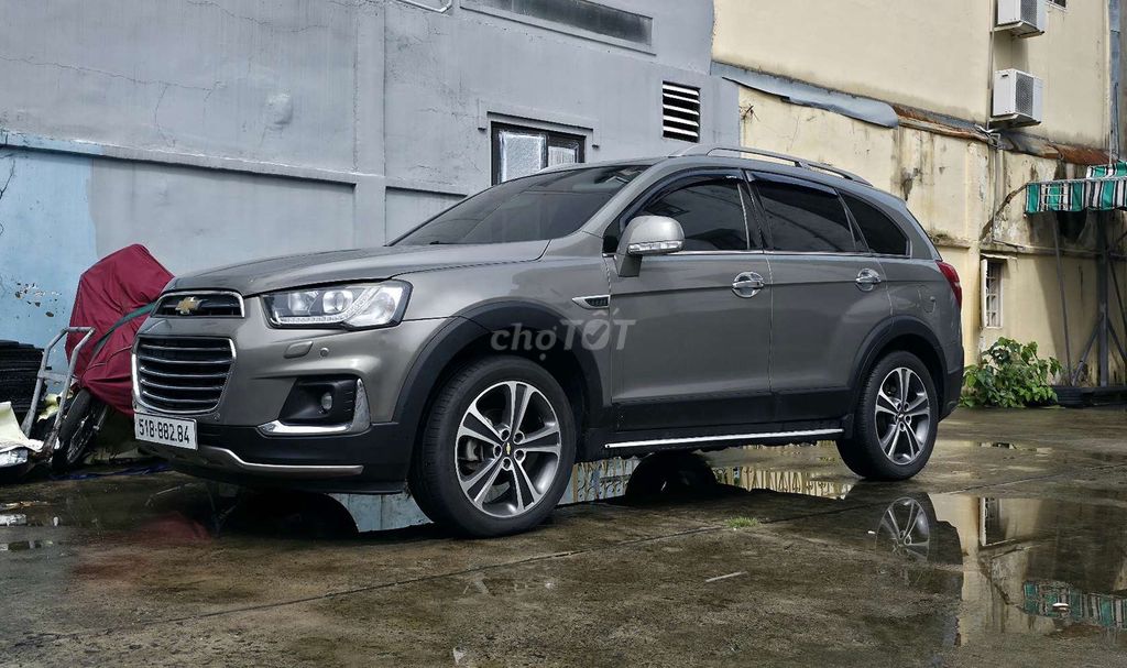 Chevrolet Captiva 2016 серый 142000 км