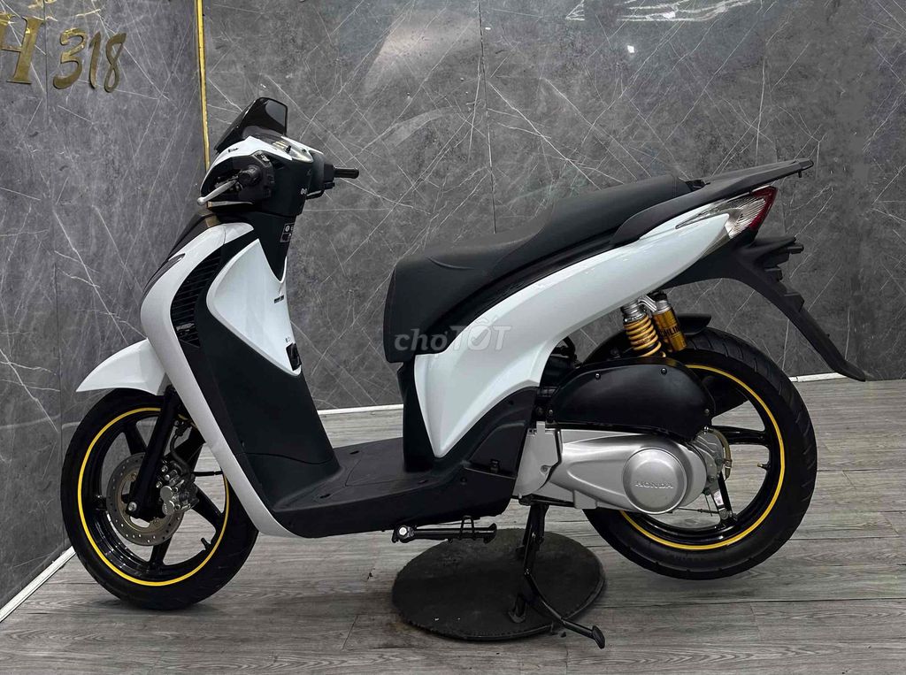 SH Ý 2012 150i HSCT. Mua bán Xe máy tại Quận Tân Phú Tp Hồ Chí Minh được đăng bởi  Võ SH318 hình 3
