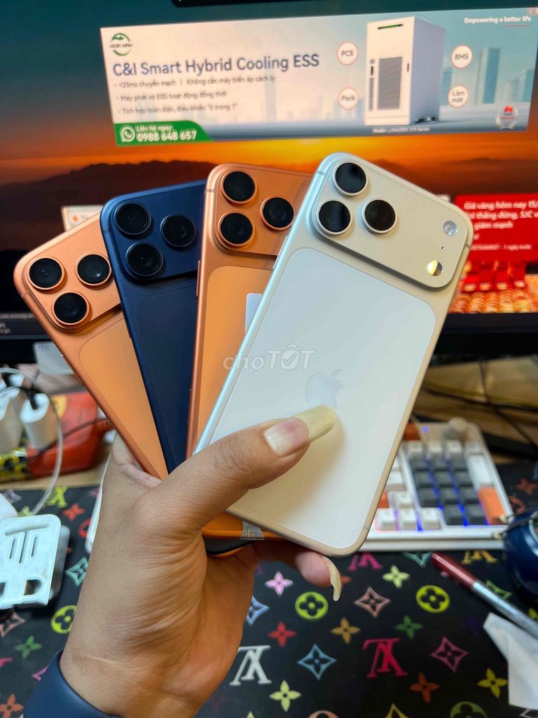iPhone 17 Pro Max 256GB Vàng Mới. Mua bán Điện thoại tại Thị xã Duy Tiên Hà Nam được đăng bởi Táo Rẻ Đồng Văn hình 1