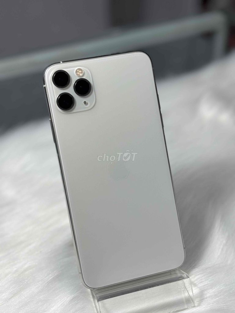 iPhone 11 Pro Max 64GB Qtế Trắng zin full - Pin 82. Mua bán Điện thoại tại Quận Ninh Kiều Cần Thơ được đăng bởi NP Store hình 1