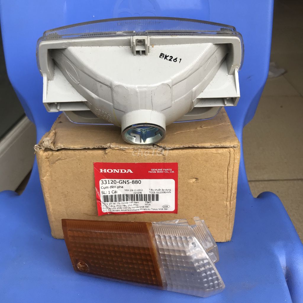 Pha đèn trước, khóa điện Drem 2012 đồ xịn Honda.