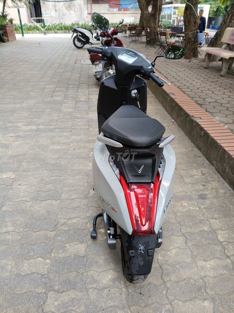 VinFast Vento Neo Xám xi măng, xe mới chờ biển. Mua bán Xe điện tại Quận Long Biên Hà Nội được đăng bởi chung hình 6