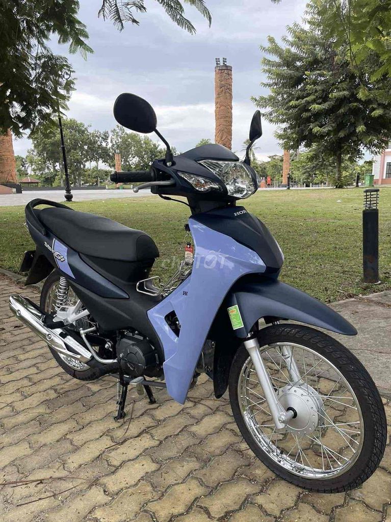 Wave mới chạy 800k màu đặc biệt. Mua bán Xe máy tại Thành phố Hội An Quảng Nam được đăng bởi MT hình 1