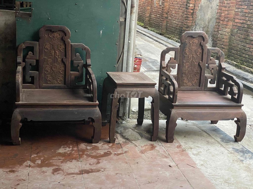 Bộ bàn ghế gỗ 3 món. Mua bán Bàn ghế tại Huyện Yên Phong Bắc Ninh được đăng bởi người thật việc thật hình 1