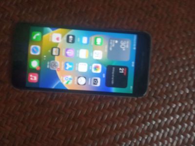 iPhone 8 Plus QT mvt pin 100 còn tốt ạ. Mua bán Điện thoại tại Quận Cầu Giấy Hà Nội được đăng bởi Bình van nguyen