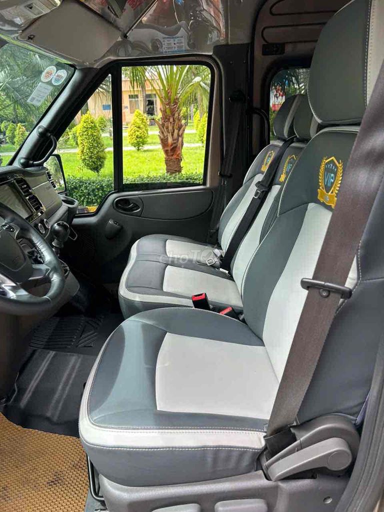 Ford Transit 2024 Tiêu chuẩn - chạy 37000 km. Mua bán Ô tô tại Quận Tân Bình Tp Hồ Chí Minh được đăng bởi Thuỳtrang hình 2