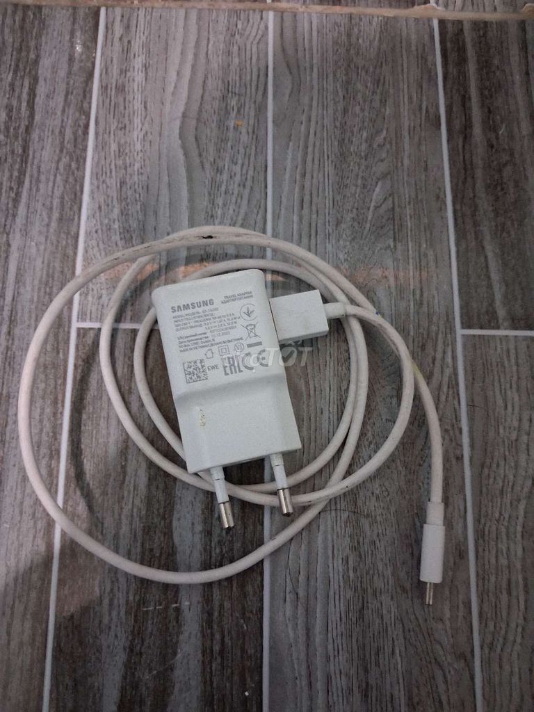 Sạc điện thoại Samsung Trắng Đã sử dụng. Mua bán Phụ kiện (Màn hình, Chuột...) tại Thành phố Vĩnh Long Vĩnh Long được đăng bởi a Huy hình 1
