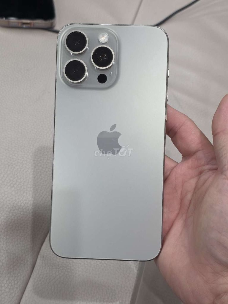 iPhone 15 Pro Max 1TB Titan CH/A 2 Sim Vật Lý. Mua bán Điện thoại tại Quận Ba Đình Hà Nội được đăng bởi Góc đồ cũ tìm chủ mới hình 1