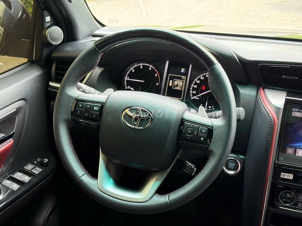 Toyota Fortuner Legender 2025 2.4L 4x2 AT. Mua bán Ô tô tại Thành phố Thủ Đức Tp Hồ Chí Minh được đăng bởi Đức Tứ Bánh hình 14