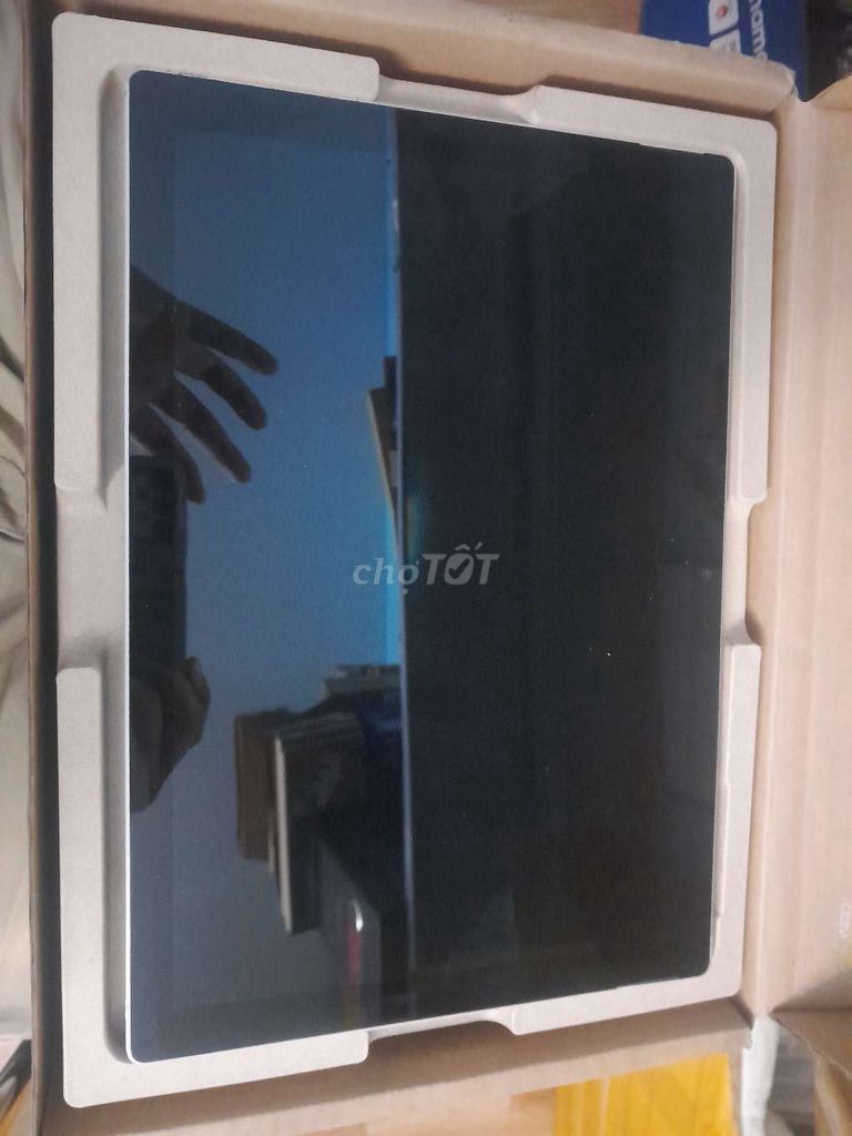 Microsoft Surface Pro 5 i5 8GB/256GB Bạc. Mua bán Laptop tại Quận Tân Bình Tp Hồ Chí Minh được đăng bởi Phong Phú hình 1