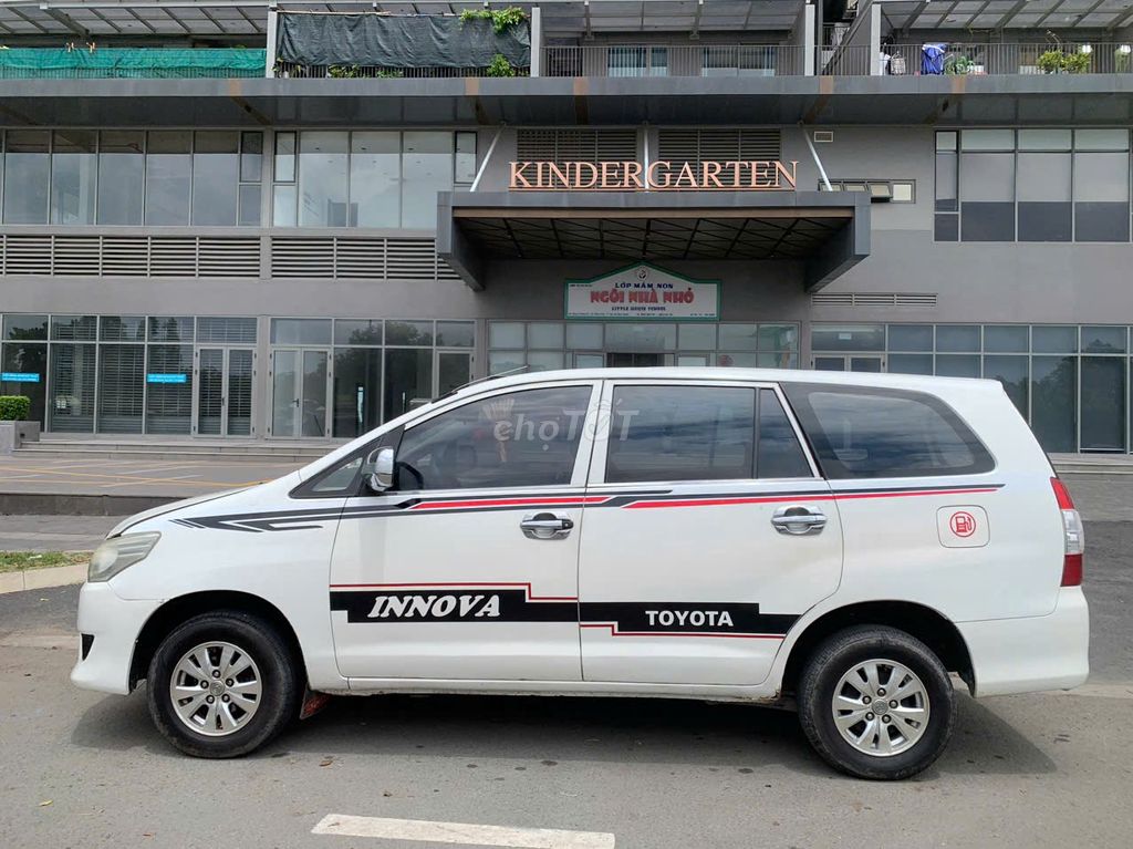 Bán rẻ Toyota Innova 2014 độ fulloptions tuyệtđẹp. Mua bán Ô tô tại Huyện Bình Chánh Tp Hồ Chí Minh được đăng bởi Anh hình 1