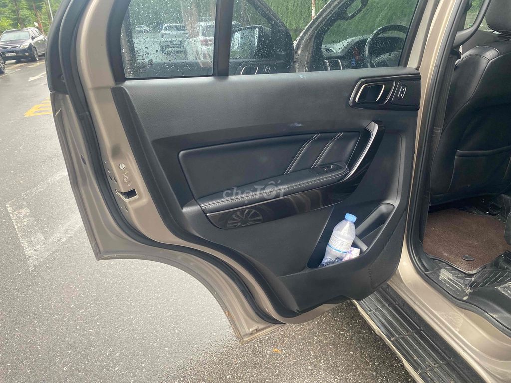 Ford Everest 2020 Titanium 2.0L AT 4x2 - 96000 km. Mua bán Ô tô tại Quận Nam Từ Liêm Hà Nội được đăng bởi Lưu quang kiên hình 11