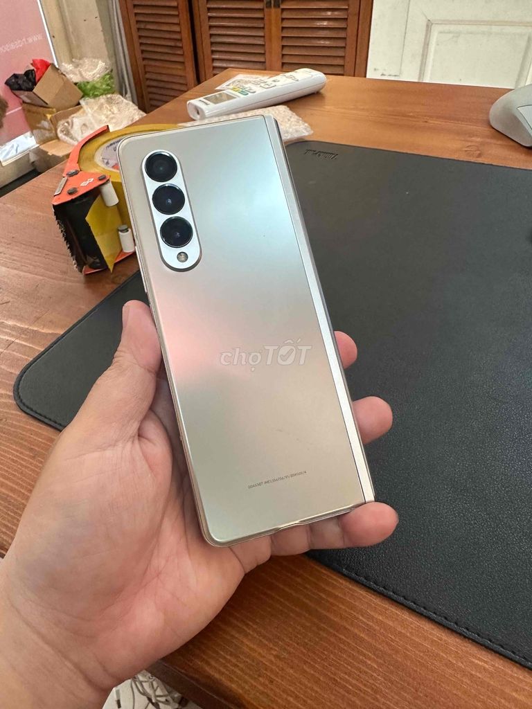 Samsung Z Fold3 512GB Vàng Đã sử dụng. Mua bán Điện thoại tại Quận Bình Tân Tp Hồ Chí Minh được đăng bởi Shop phố smartphone 2 hình 1