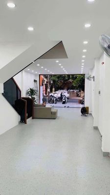 Аренда · 3 комн. · 100 м² · Quận Cẩm Lệ, ул. Đường Văn Tiến Dũng
