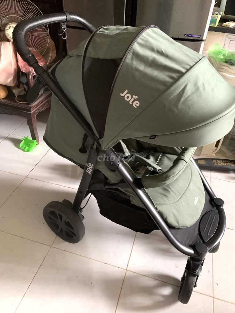 Thanh lý xe đẩy em bé cũ , còn đẹp giá tốt