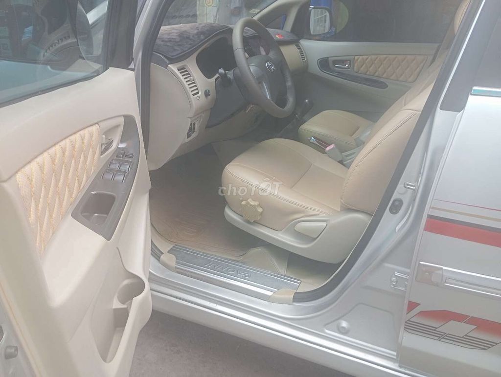 Toyota Innova 2015 2.0E - 108000 km. Mua bán Ô tô tại Thành phố Thuận An Bình Dương được đăng bởi Xuân  hình 5