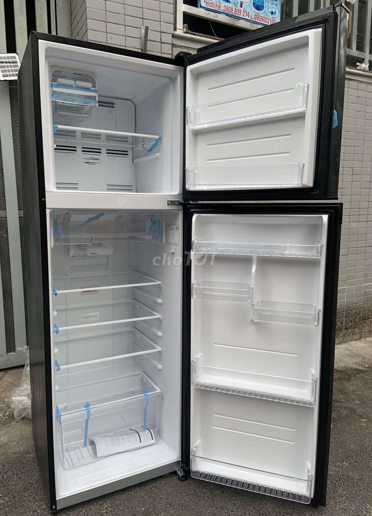 Tủ lạnh toshiba inverter 253l . Trưng bày mới 99%