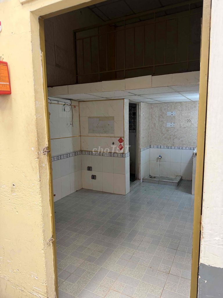 phòng có gác lửng 12m2