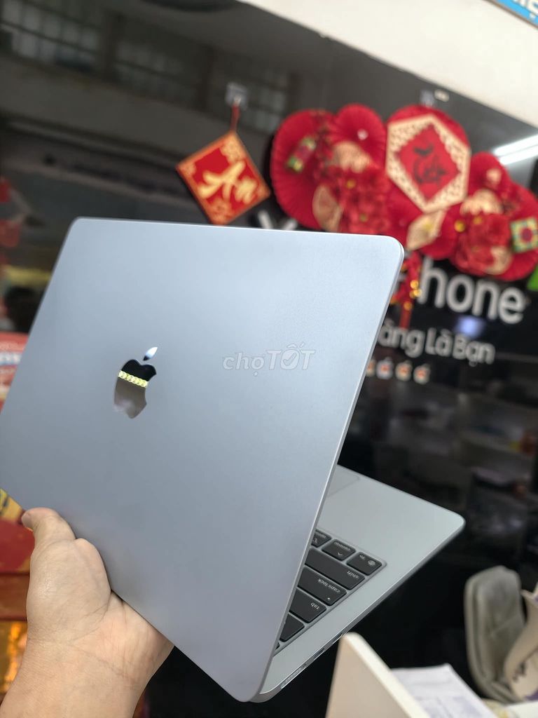Macbook Air M4 Sky Blue siêu đẹp có trả góp. Mua bán Laptop tại Quận Hải Châu Đà Nẵng được đăng bởi Your Phone hình 1