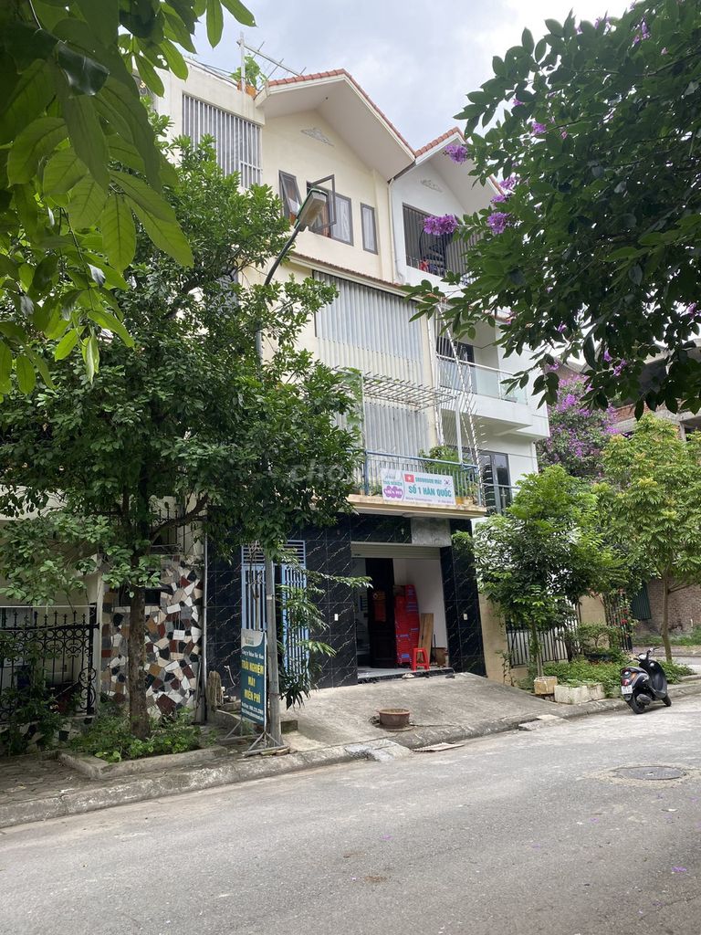 Cho thuê  tầng 1 làm VP, bán hàng hoặc spa tại Thượng Thanh, Long Biên