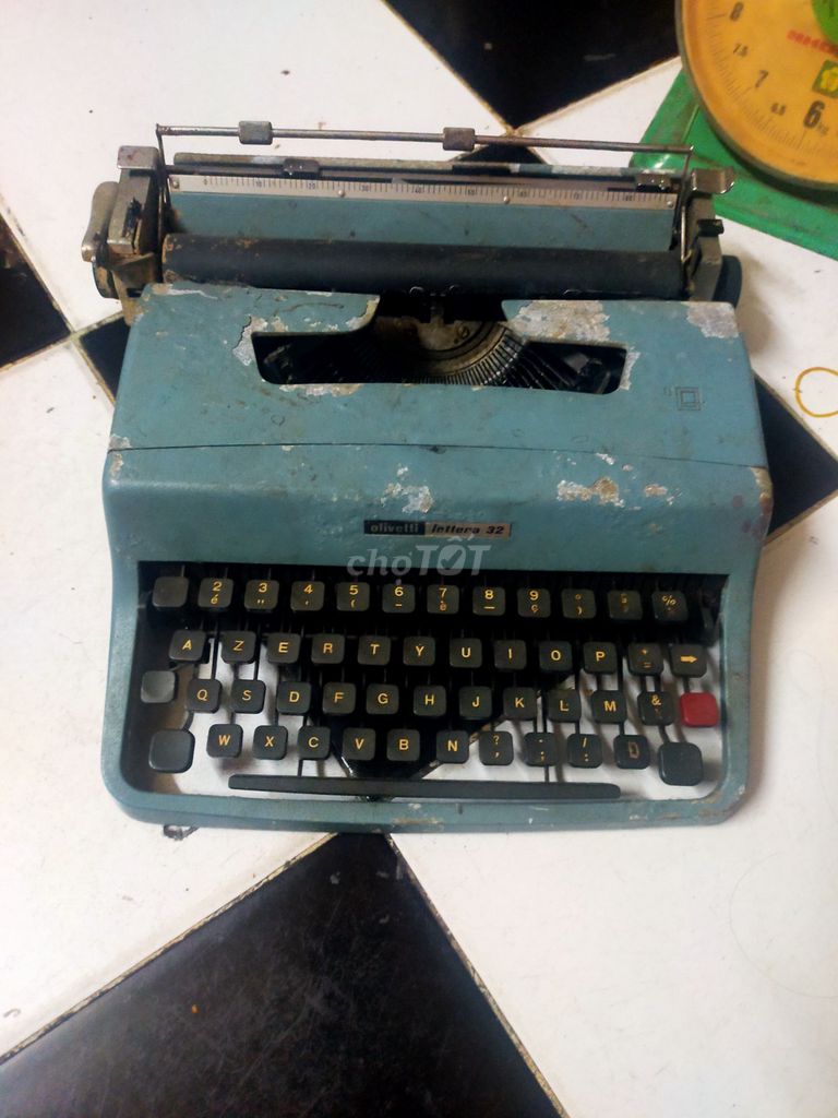 Máy đánh chữ Olivetti Lettera 32 Ý. Mua bán Đồ sưu tầm, đồ cổ tại Quận Tân Bình Tp Hồ Chí Minh được đăng bởi Tên chưa cung cấp hình 1
