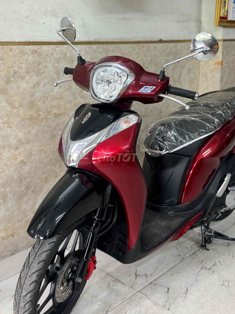 SH model khoá ga đỏ đô mới keng 43E1-383.42. Mua bán Xe máy tại Quận Sơn Trà Đà Nẵng được đăng bởi Minh Dũng bán trả góp 136 vân đồn  hình 4