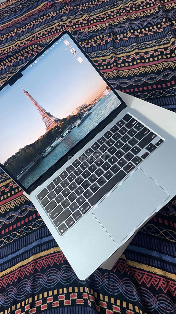 Apple Macbook Air M4 13 inch 16G/256G Skyblue. Mua bán Laptop tại Quận 6 Tp Hồ Chí Minh được đăng bởi Lâm Nguyên hình 1