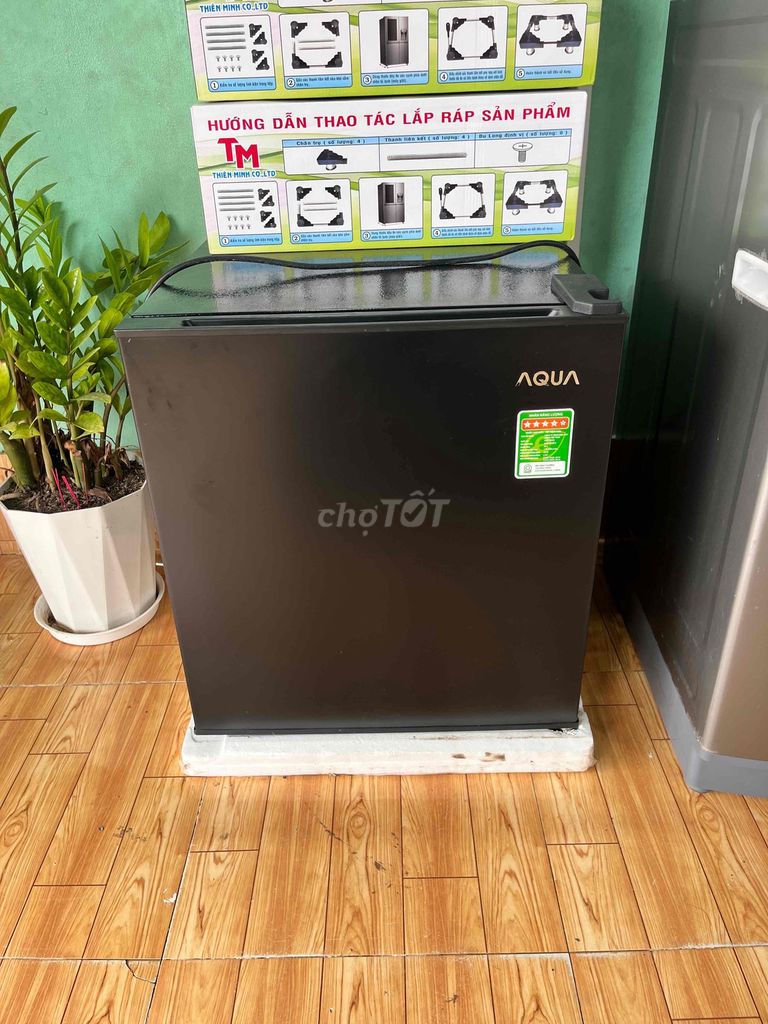 Tủ lạnh Aqua 50L Đen. Mua bán Tủ lạnh tại Thành phố Trà Vinh Trà Vinh được đăng bởi Điện Máy Điện Lạnh Thanh lý hình 1