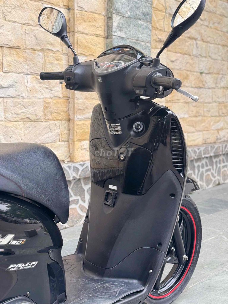 Sh 150fi nhập ý 2008 đen sport đại chất zin 100%. Mua bán Xe máy tại Quận Cầu Giấy Hà Nội được đăng bởi nguyễn bích thuỷ hình 8