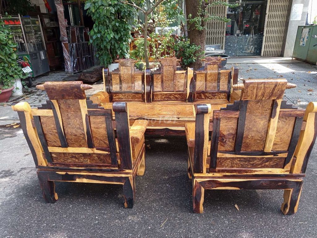 Bàn ghế phòng khách Gỗ Nâu VIP. Mua bán Bàn ghế tại Quận Cẩm Lệ Đà Nẵng được đăng bởi Ngọc Hân hình 1