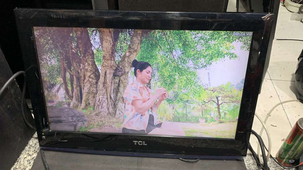Tivi TCL L24D1F 24 inch Đen. Mua bán Tivi, Âm thanh tại Quận Tân Bình Tp Hồ Chí Minh được đăng bởi Ngocc ve chai mua ban đt trực tiếp  hình 1