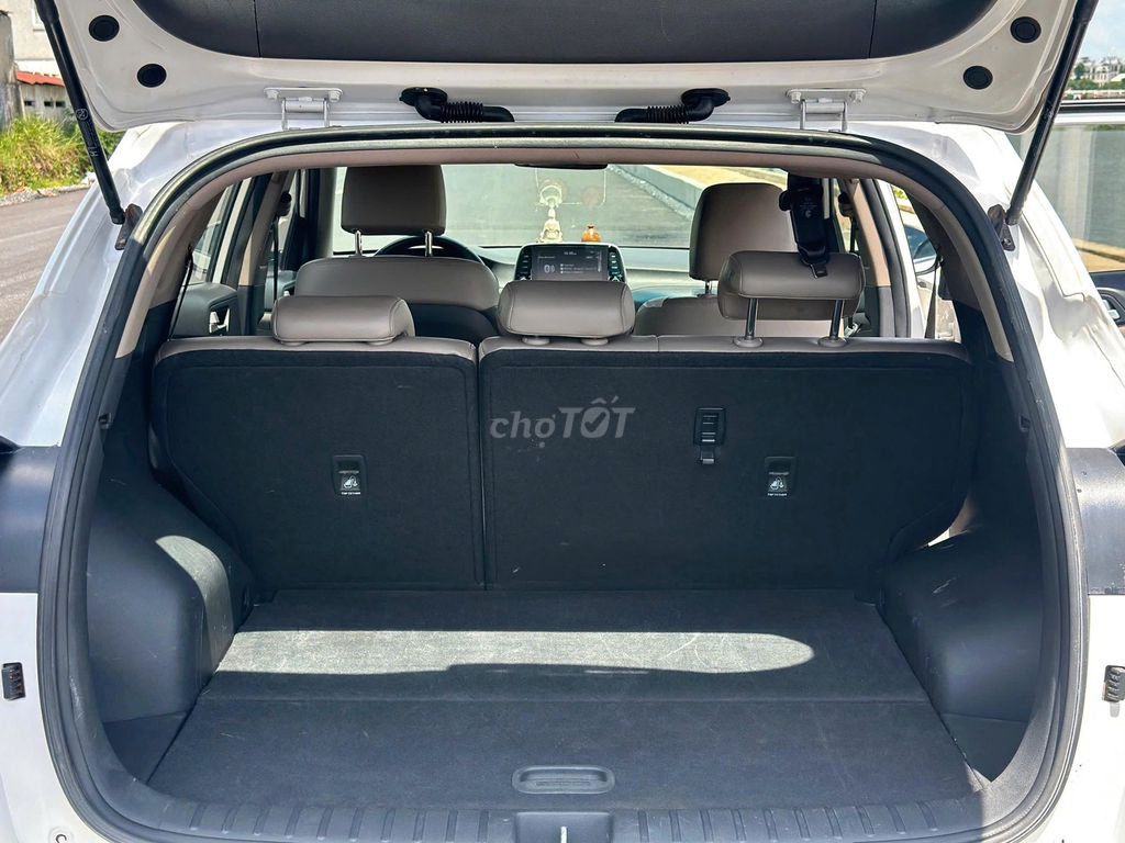 Hyundai Tucson 2020 màu trắng cọp zin. Mua bán Ô tô tại Quận Gò Vấp Tp Hồ Chí Minh được đăng bởi Xuân Trường hình 4