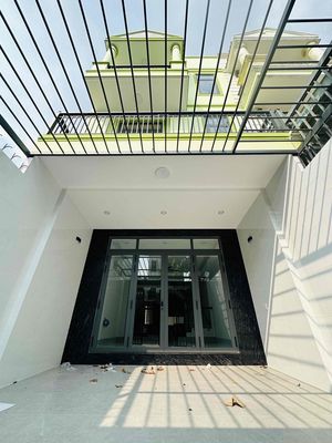 Nhà xây Mới -  1 trệt 2 lầu - DT : 5x20 - KDC Phúc Đạt - Phú Lợi