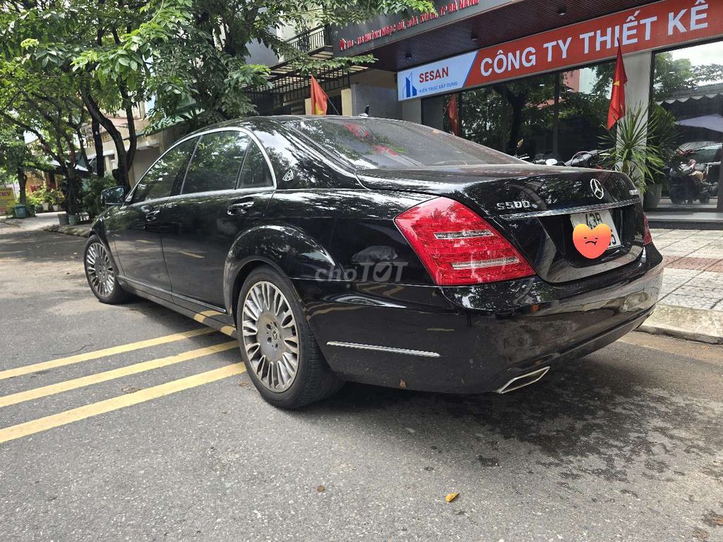 Mercedes S500 2010 Черный 11000 км