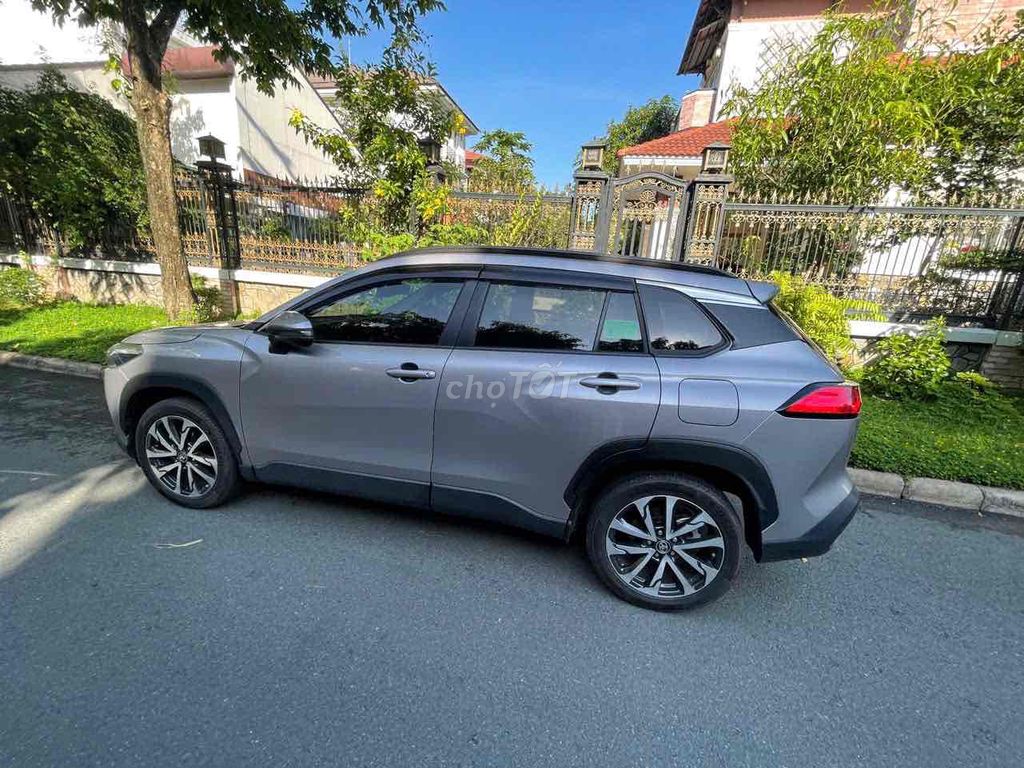 Toyota Corolla Cross 2021 1.8V - 33000 km. Mua bán Ô tô tại Quận 7 Tp Hồ Chí Minh được đăng bởi Lê Anh hình 4