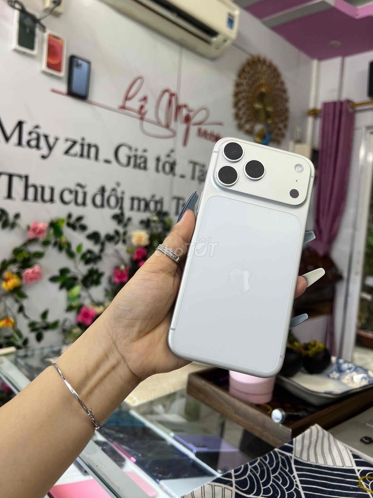 GÓP TAY ĐÔI -NỢ XẤU 17 Pro Max 256GB Trắng ZAA. Mua bán Điện thoại tại Quận Tân Phú Tp Hồ Chí Minh được đăng bởi LỆ MỸ mobile hình 1
