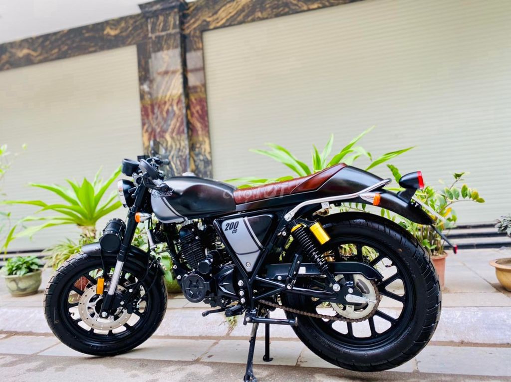 GPX LEGEND 200 cc. Mua bán Xe máy tại Quận Cầu Giấy Hà Nội được đăng bởi Tong motor xe may hình 2