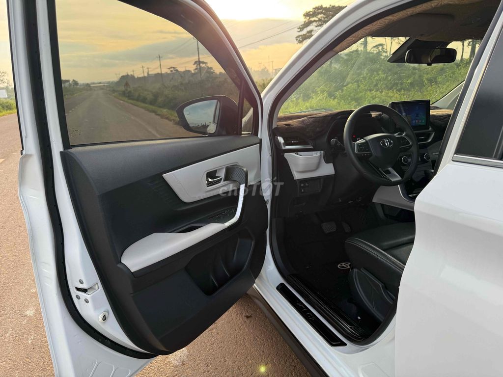 Toyota Veloz Cross 2022 CVT Top - 65000 km. Mua bán Ô tô tại Huyện Krông Búk Đắk Lắk được đăng bởi Tín Nguyễn hình 7