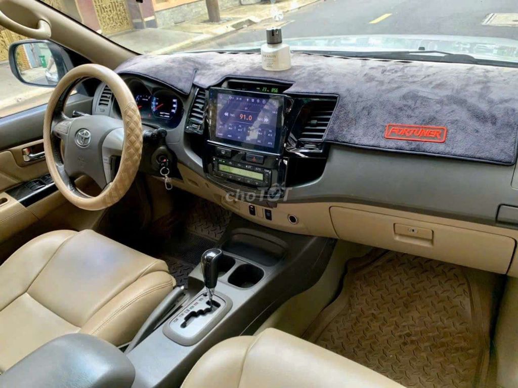 Gia đình cần bán xe Toyota Fortuner bản V cao cấp. Mua bán Ô tô tại Quận Gò Vấp Tp Hồ Chí Minh được đăng bởi Tô Lâm hình 9