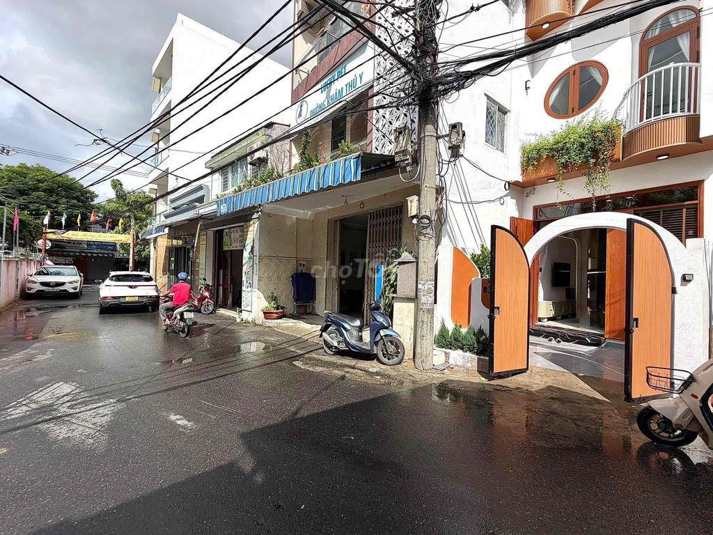 🔥NHÀ ĐẸP 3 TẦNG FULL NỘI THẤT - KIỆT OTO HUỲNH NGOVJ HUỆ
