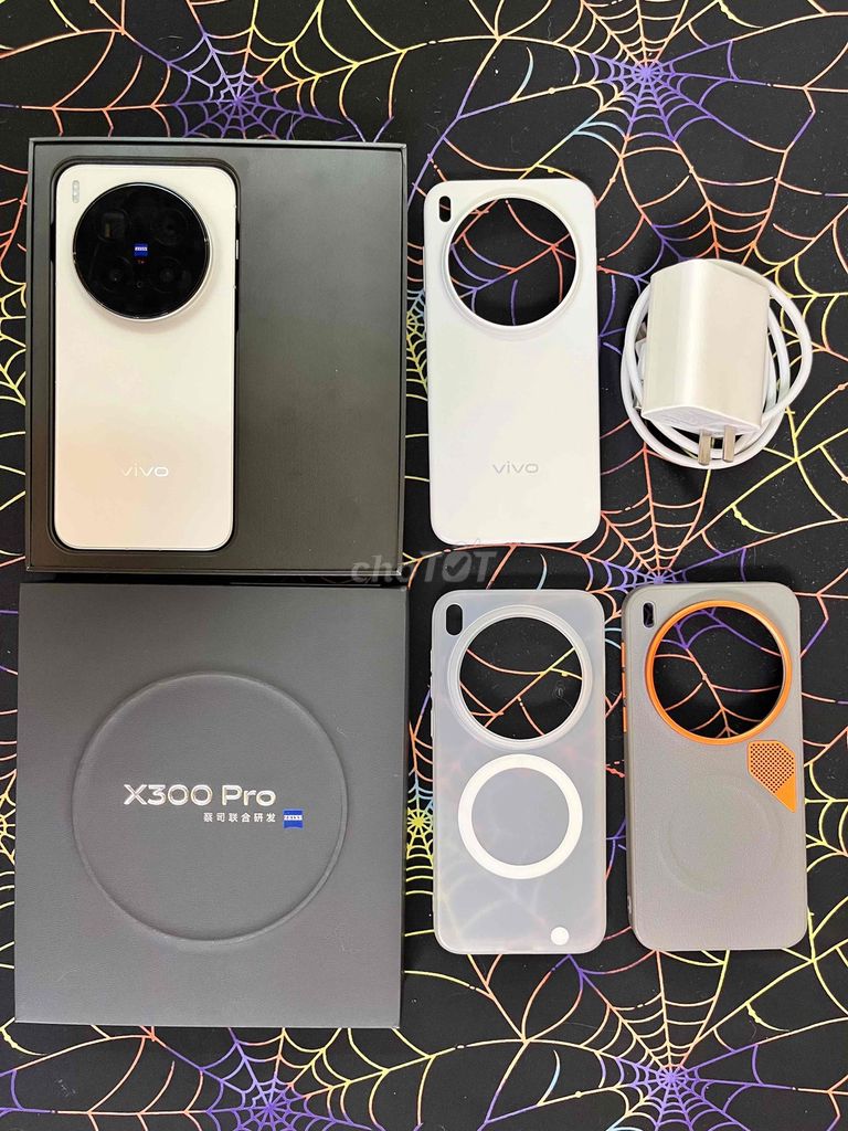 Vivo X300 Pro 256GB Trắng. Mua bán Điện thoại tại Quận Ninh Kiều Cần Thơ được đăng bởi Nguyễn Nhật Quang hình 1