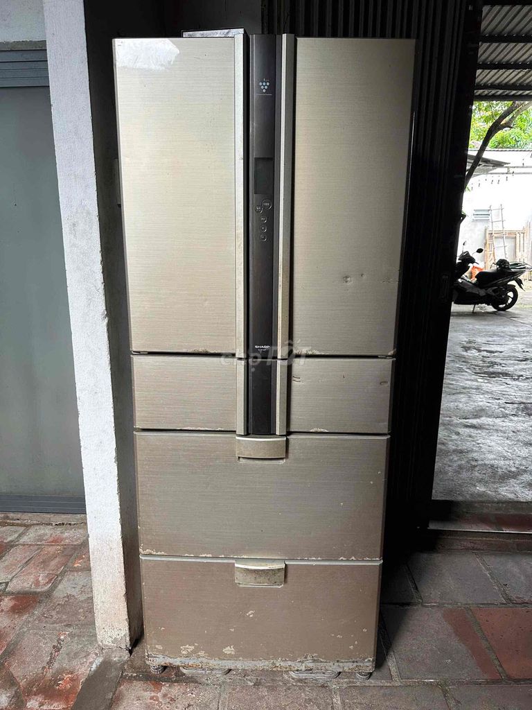 Tủ lạnh Sharp Nội Địa Nhật Bản. Mua bán Tủ lạnh tại Huyện Bình Chánh Tp Hồ Chí Minh được đăng bởi Luscas hình 1