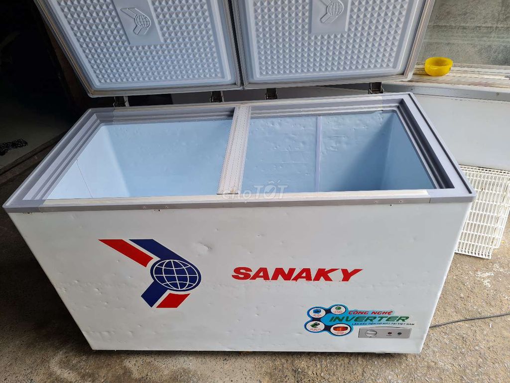 Tủ đông suốt sanaky 560L. Mua bán Tủ lạnh tại Quận Tân Phú Tp Hồ Chí Minh được đăng bởi Hoàng Lan hình 3