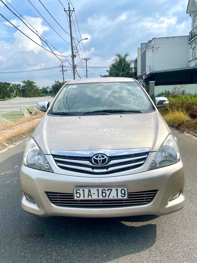 NHÀ BÁN INNOVA V AT (tự động) ĐỜI 2011 CƯC ZIN. Mua bán Ô tô tại Huyện Hóc Môn Tp Hồ Chí Minh được đăng bởi Lương mạnh tuấn hình 1